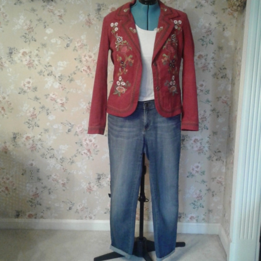 Christopher Banks Red Embroidered Blazer w/snaps